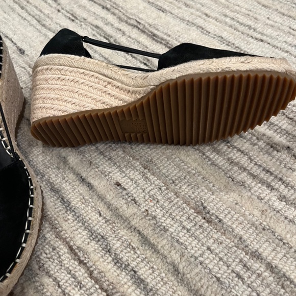 Eileen Fisher black espadrilles - Picture 3 of 3